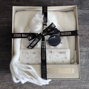 Steve Madden | Dazzling Pom Hat & Scarf Set | Ivory White | Gem/Pearl | NWT 💎